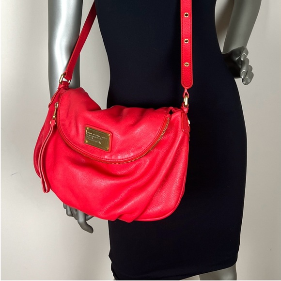 Marc Jacobs Handbags - Marc Jacob classic Q leather large crossbody shoulder Designer bag zippered flap